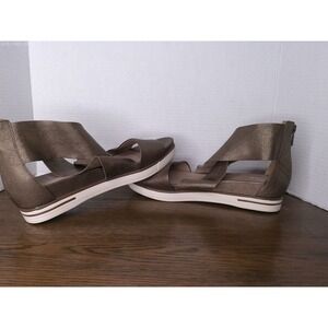 Eileen Fisher Metallic Leather Sport Criss Cross Strap Zip Sandals Women's 10M